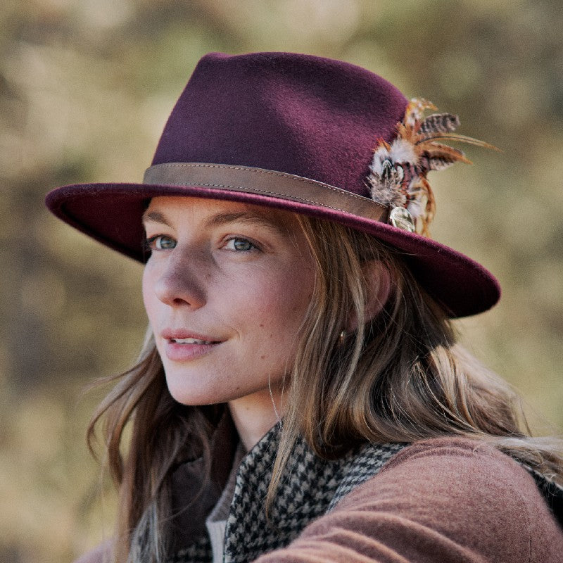 Hicks & Brown - William Powell