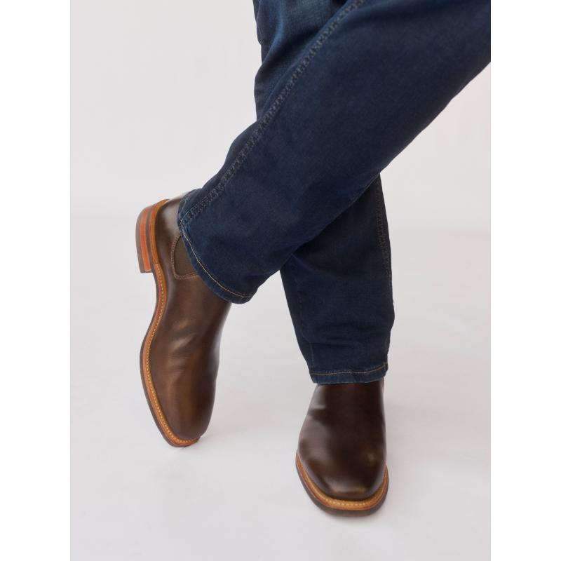 R.M.Williams Comfort Craftsman Mens Pull-Up Leather Boots - Walnut