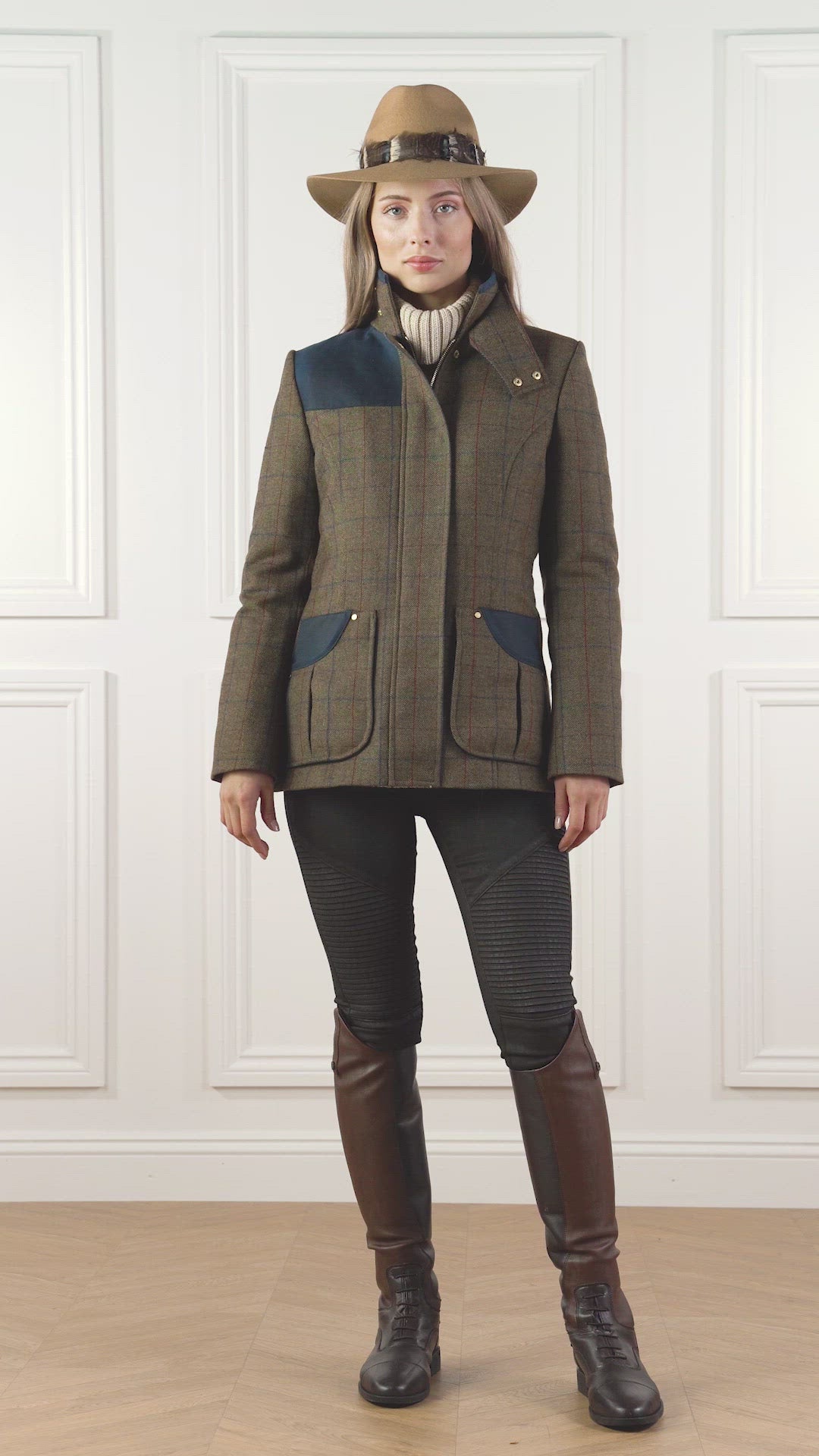 Holland Cooper Country Classic Ladies Jacket - Glen Green
